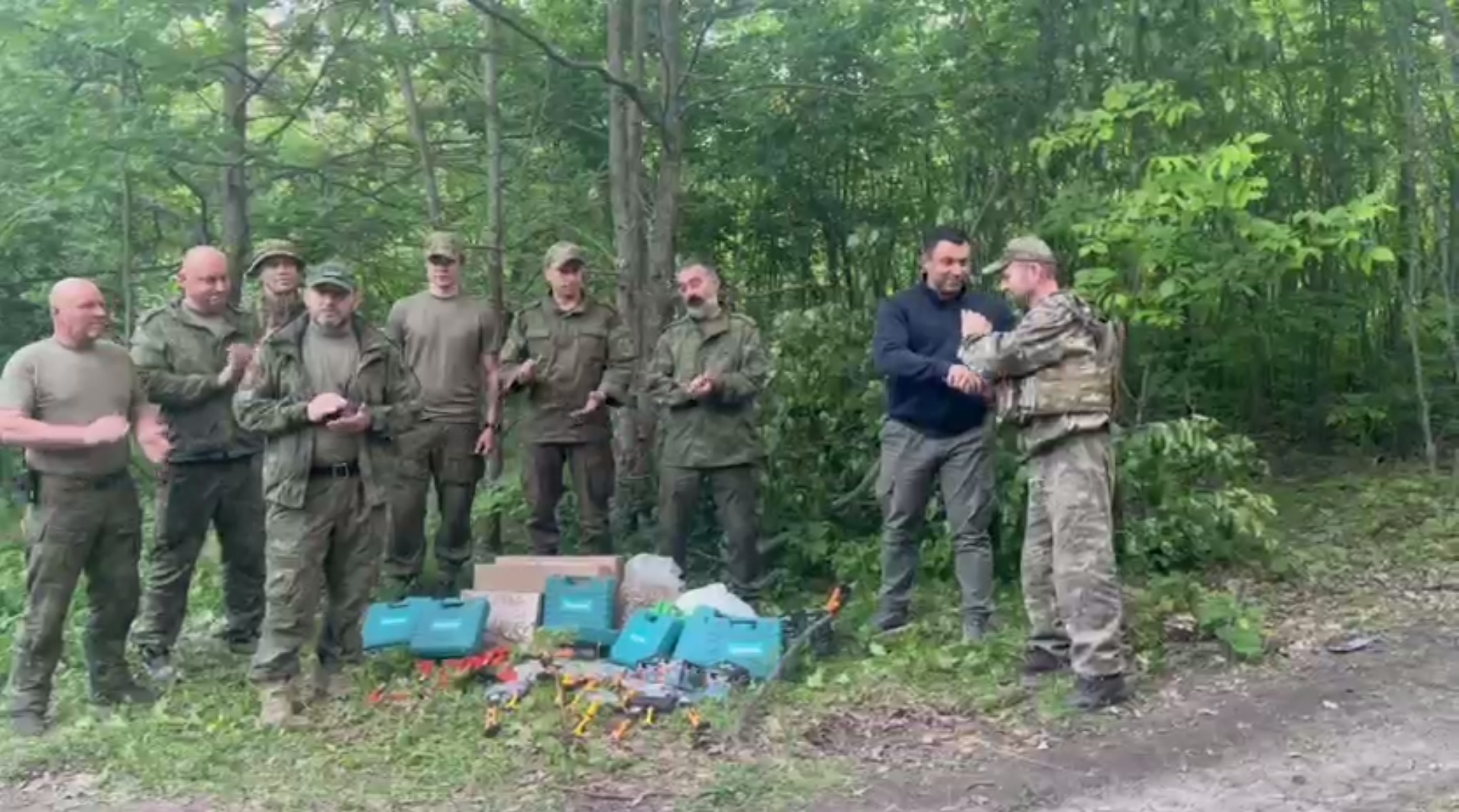 Житель Карабудахкентского района доставил гуманитарную помощь на СВО