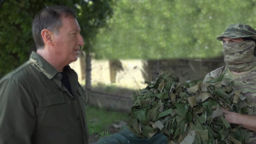 Заур Аскендеров передал гуманитарную помощь участникам специальной военной операции