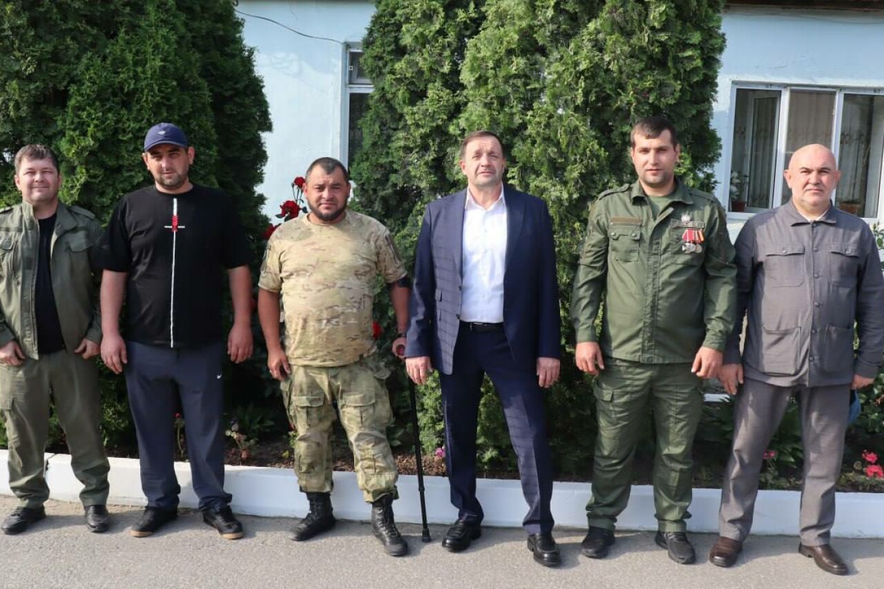 Глава Хасавюрта поддержал бойцов СВО гуманитарным грузом