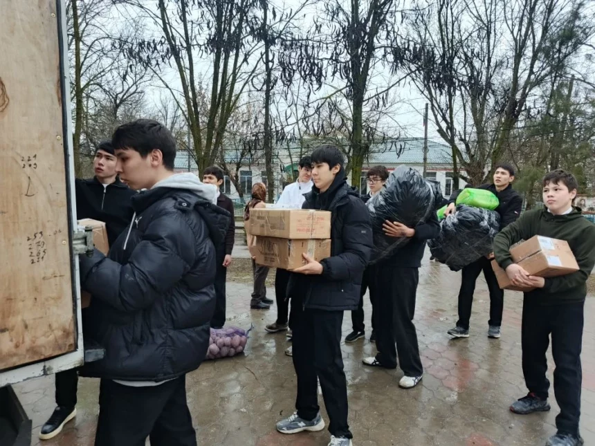 Школа Кадрии Ногайского района отправила гуманитарный груз бойцам в зону СВО